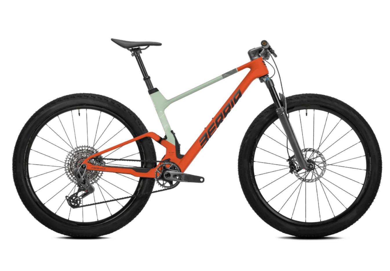 Berria MAKO PRO S1000 AXS – lenktyninis XC dviratis